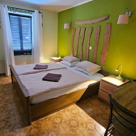 Rooms Malina Blejska Dobrava Kültér fotó
