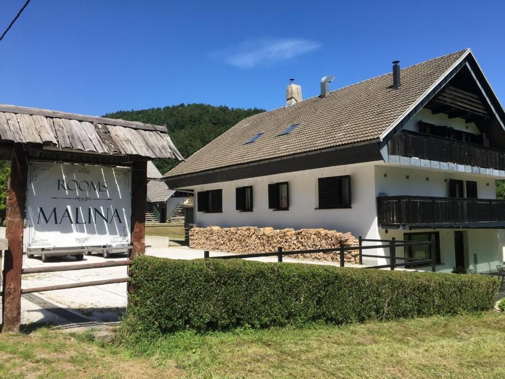 Rooms Malina Blejska Dobrava Kültér fotó