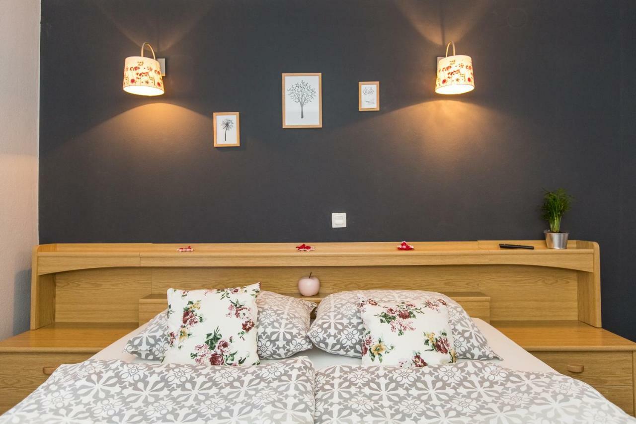 Rooms Malina Blejska Dobrava Kültér fotó