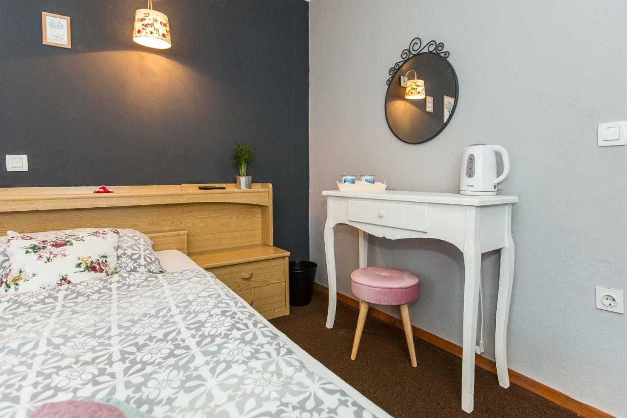 Rooms Malina Blejska Dobrava Kültér fotó
